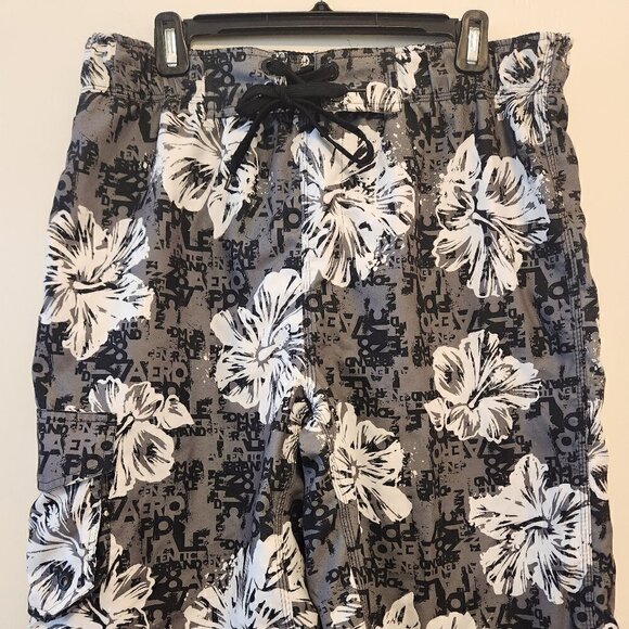 Aeropostale Swim Trunks Size Medium - Picture 1 of 5